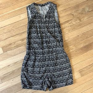 LOFT XSP linen romper/beach coverup with pockets